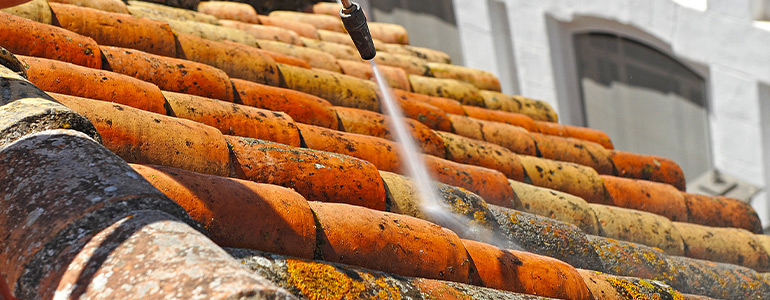 Demoussage et nettoyage de toiture à Colayrac-Saint-Cirq (47450) dans le Lot-et-Garonne (47)